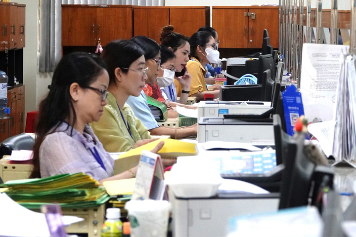 Không phải thực hiện thủ tục tiếp nhận đối với cán bộ, công chức cấp xã (cũ) nếu đáp ứng tiêu chuẩn, điều kiện vị trí việc làm của công chức ở cấp xã (mới)